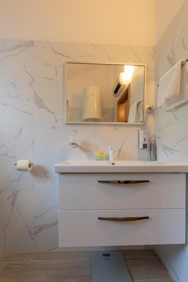 Cartolina Di Mare Apartment Podstrana Ngoại thất bức ảnh